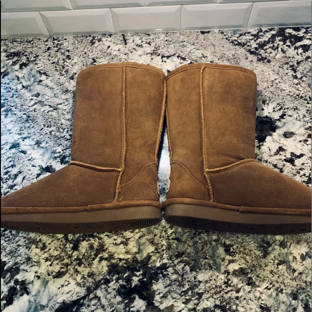 BearPaw boots suede
